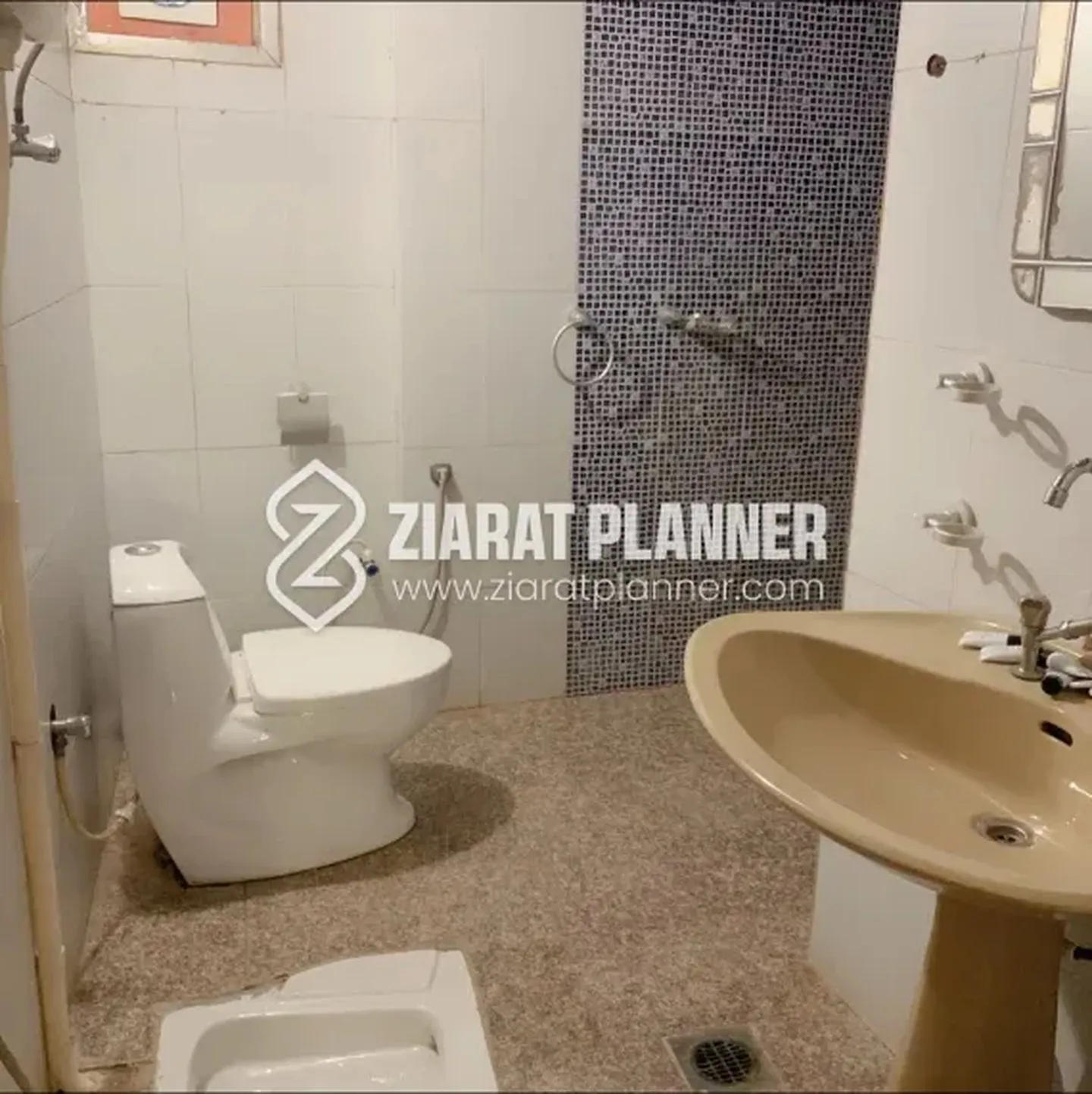 Hotel Omrah photo 3